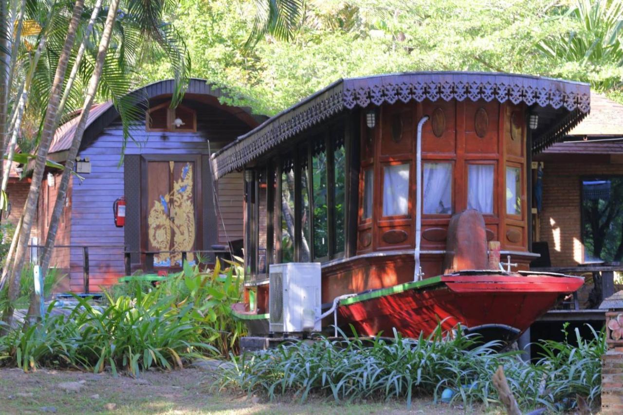 Kaengkrachan Boathouse Paradise Resort Kaeng Kachan Exteriör bild
