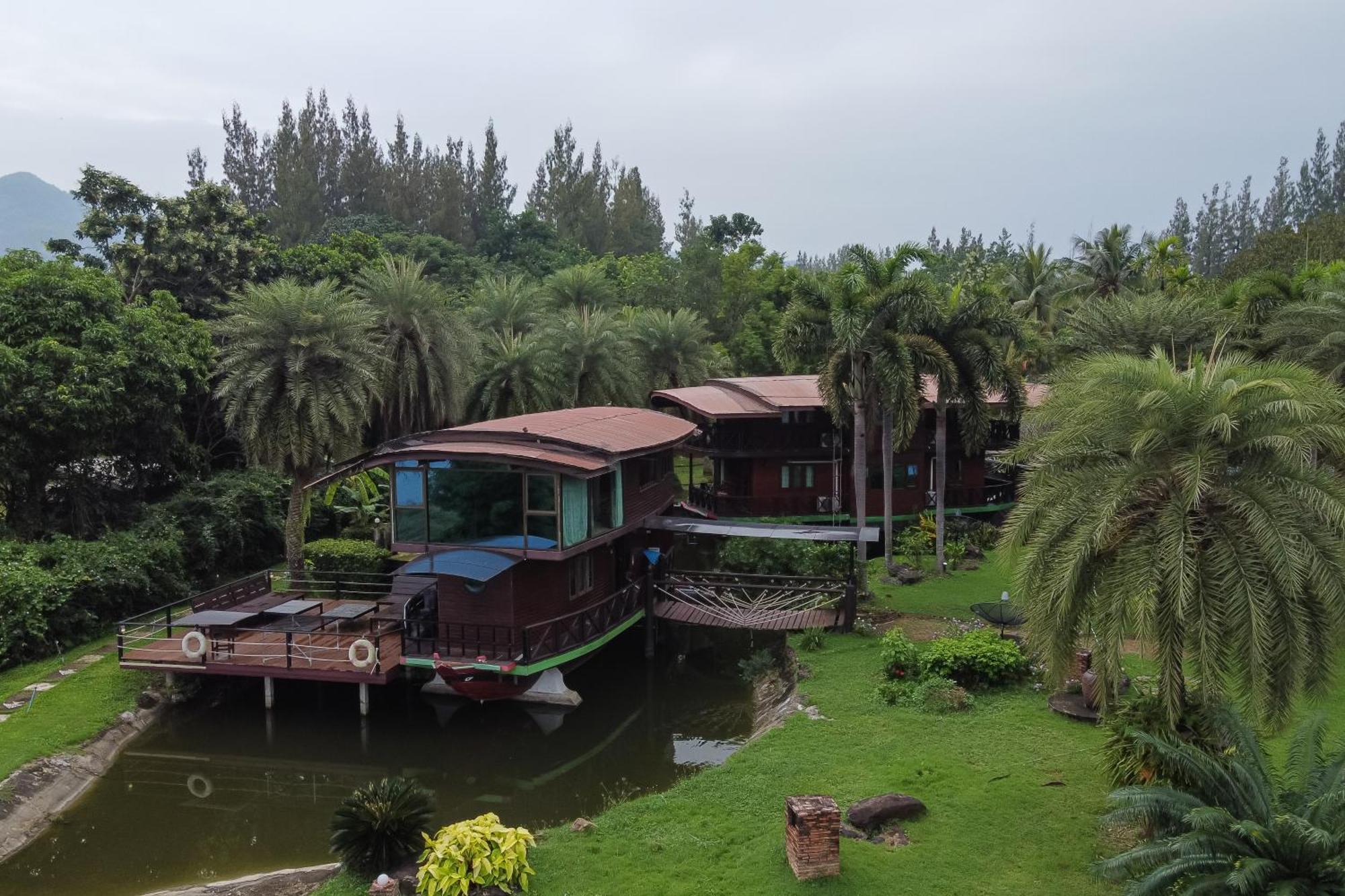 Kaengkrachan Boathouse Paradise Resort Kaeng Kachan Rum bild